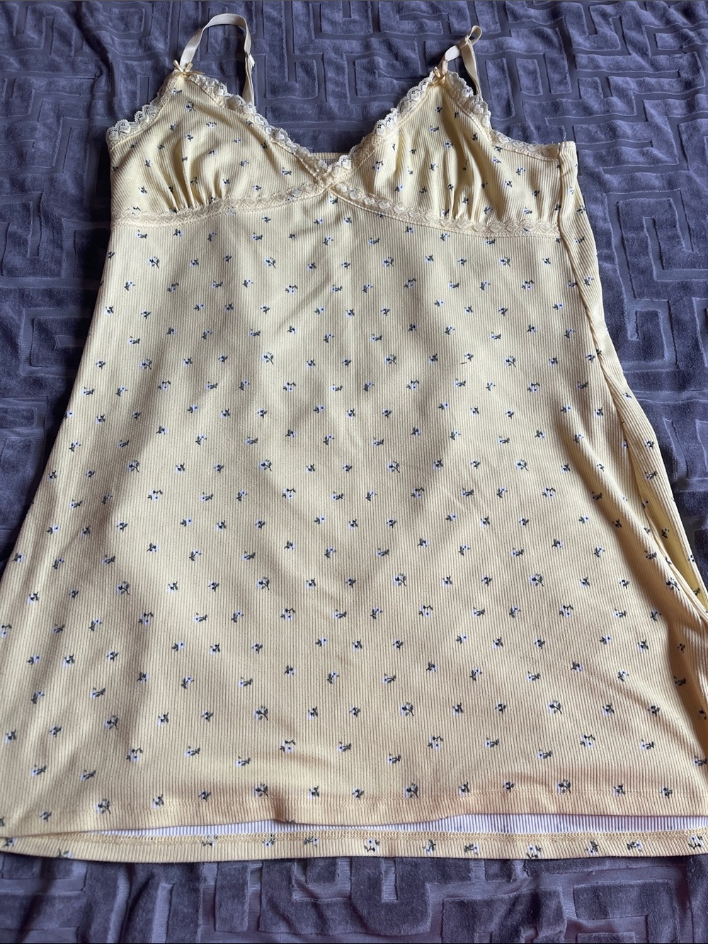 Women’s Lace-Trim Yellow Floral pijama